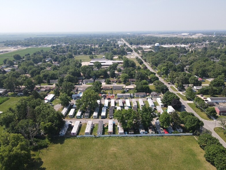 More Photos Of 1 Mahoning Ave, Rantoul Multifamily For Sale