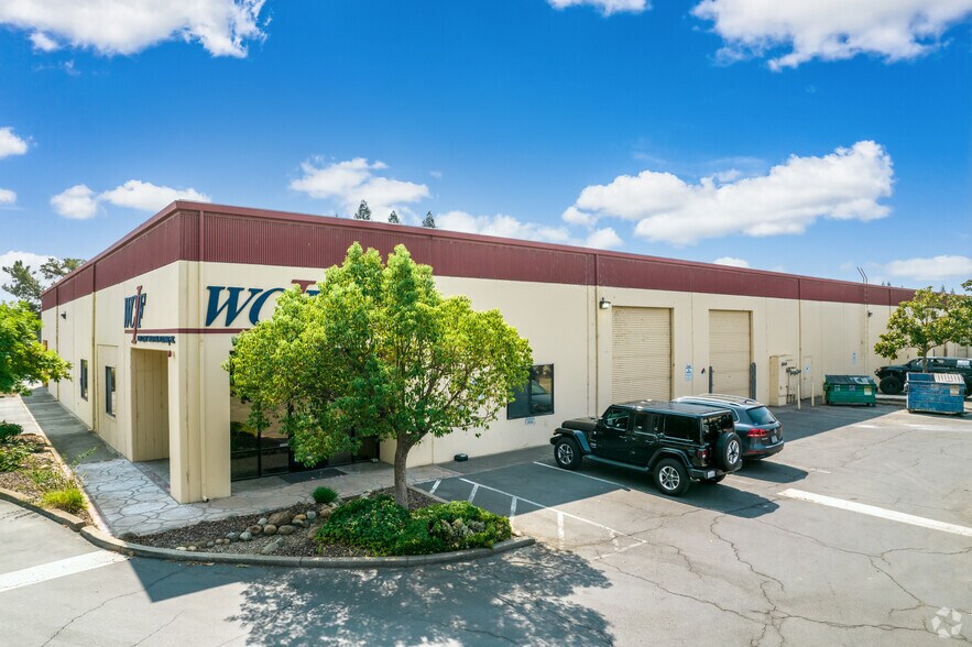 More Photos Of 3765 Omec Cir, Rancho Cordova Warehouse For Lease