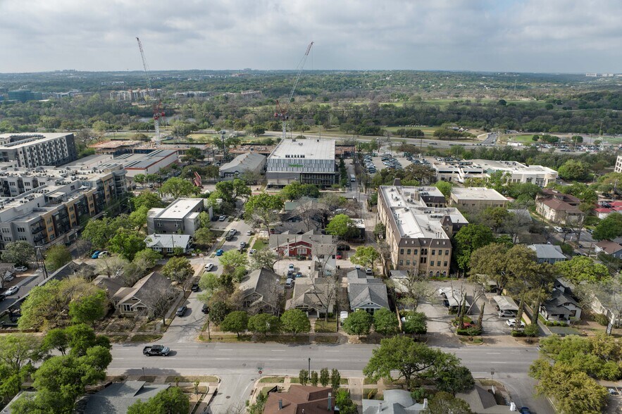 More Photos Of 1409 W 6th St, Austin Office For Lease
