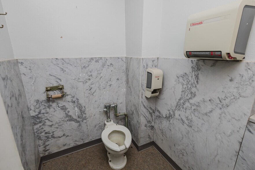More Photos Of 920 Millington St, Winfield Storefront Retail Office For Sale