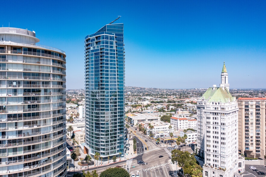 More Photos Of 777 E Ocean Blvd, Long Beach Apartments For Lease