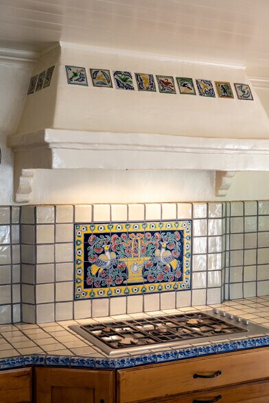 More Photos Of 502 Pierce St, Monterey Office For Sale