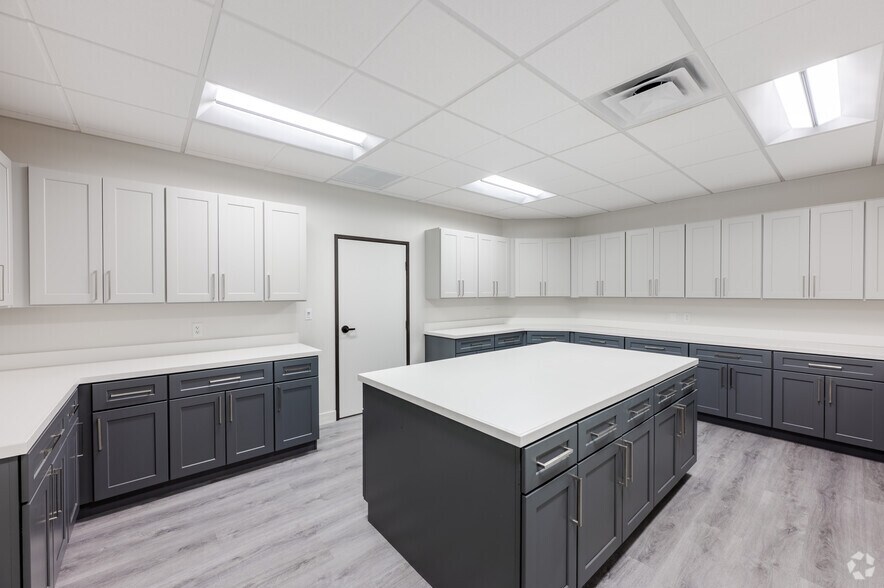More Photos Of 530 S 6th St, Las Vegas Medical For Lease