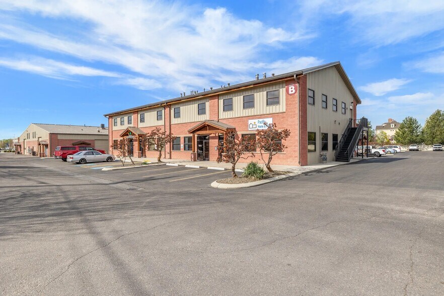 More Photos Of 1895 N Wildwood St, Boise Office For Lease