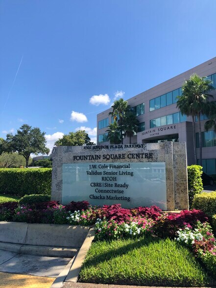 More Photos Of 4301 Anchor Plaza Pkwy, Tampa Office For Lease