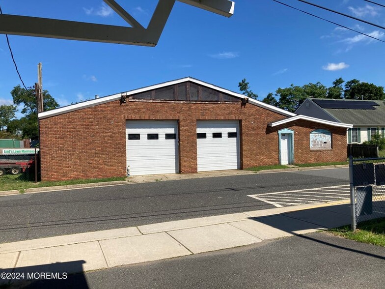 Primary Photo Of 908 Spruce st, Union Beach Industrial For Sale