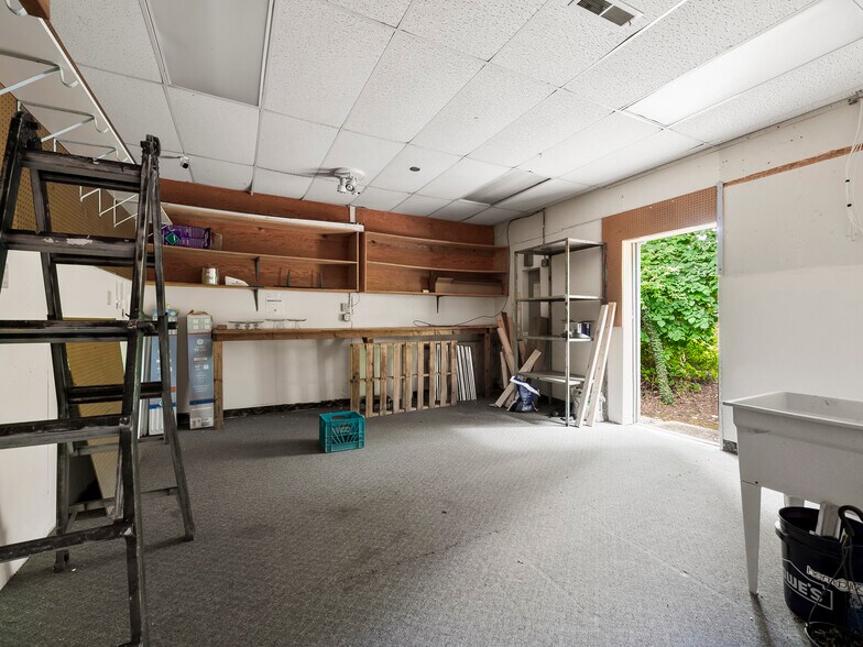 More Photos Of 108 Hendersonville Hwy, Pisgah Forest Storefront Retail Office For Lease