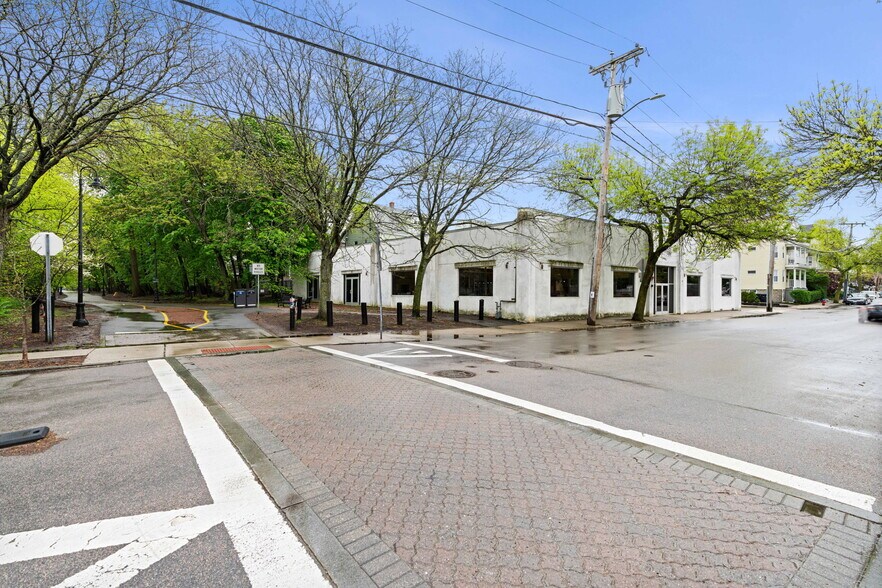 More Photos Of 115 Willow Ave, Somerville Manufacturing For Sale