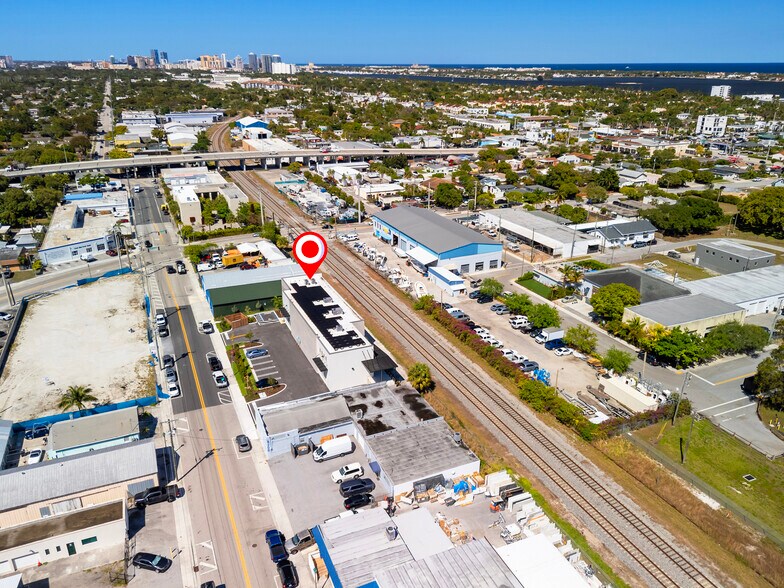 More Photos Of 4250 Georgia Ave, West Palm Beach Warehouse For Lease