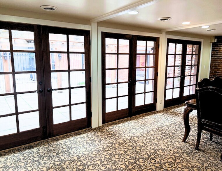 More Photos Of 425-427 W First Ave, Spokane General Retail For Sale