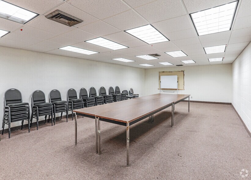 More Photos Of 11000 W McNichols Rd, Detroit Office Residential For Lease