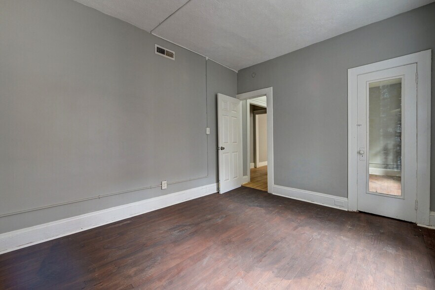 More Photos Of 14120 Superior Rd, Cleveland Multifamily For Sale