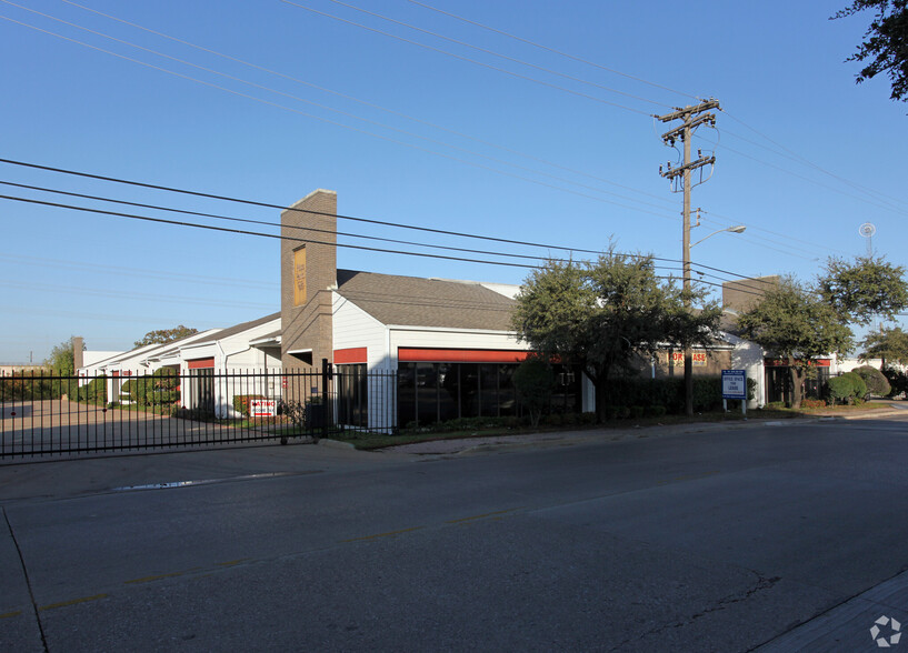 Primary Photo Of 11029 Shady Trl, Dallas Office For Sale