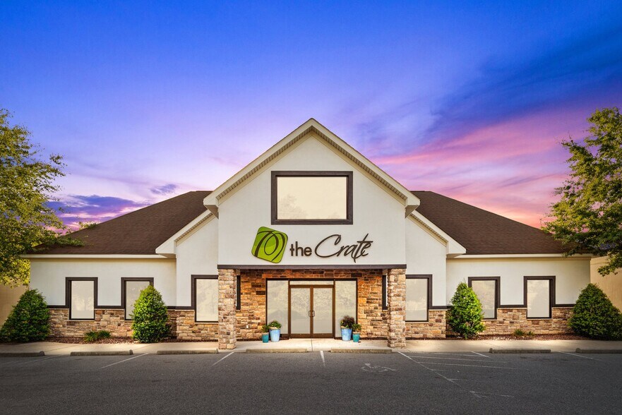 More Photos Of 3116 Evans St, Greenville Freestanding For Lease