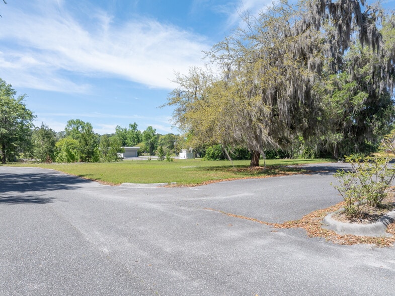 More Photos Of 165 SW Vision Gln, Lake City Office For Sale