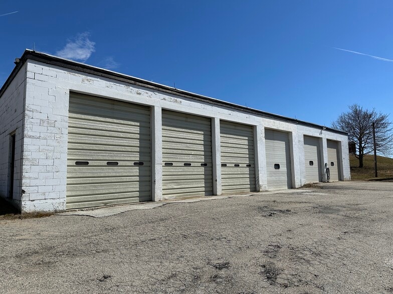 More Photos Of 2096 US 7, Rutland Specialty For Sale