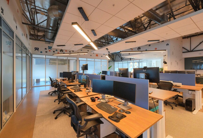 More Photos Of 855 Douglas St, El Segundo Loft Creative Space For Lease