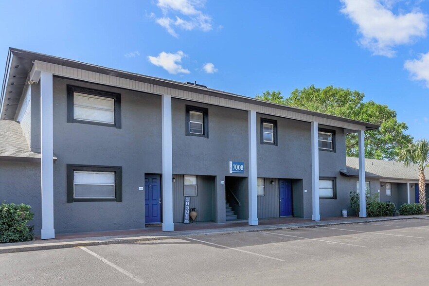 More Photos Of 1505 W 25th St, Sanford Apartments For Sale