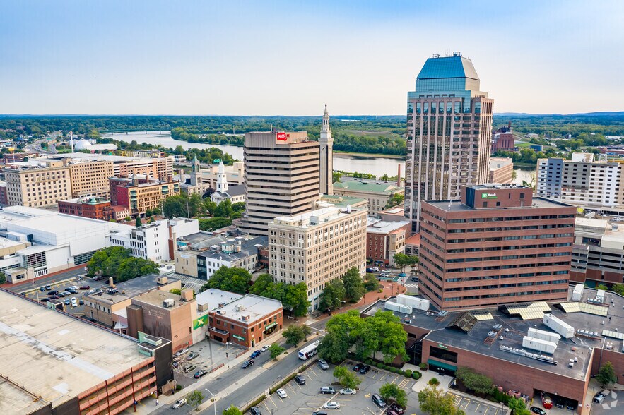 More Photos Of 1391 Main St, Springfield Office For Lease