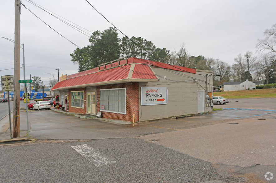 Primary Photo Of 2628 19th St N, Bessemer Freestanding For Sale