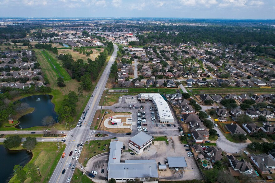 More Photos Of 9315 Spring Cypress Rd, Spring Storefront Retail Office For Lease