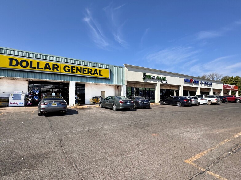 More Photos Of 1519-1599 S Division St, Guthrie Storefront For Sale