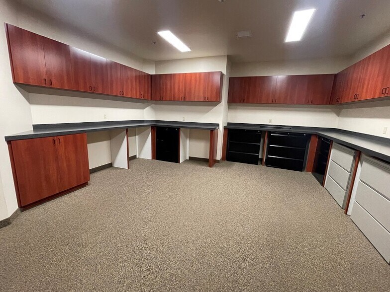 More Photos Of 1446 Spring St, Paso Robles Office For Sale