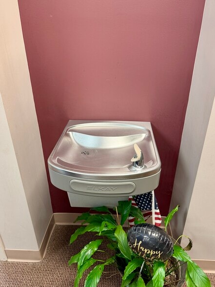 More Photos Of 1600 Commerce Park Dr, Chelsea Medical For Sale