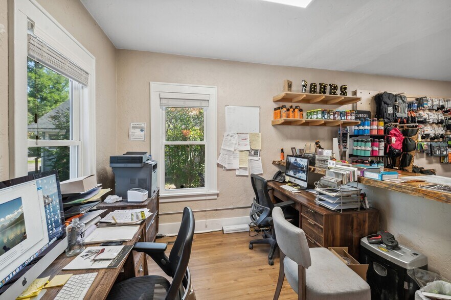 More Photos Of 541 Spokane Ave, Whitefish Office For Sale