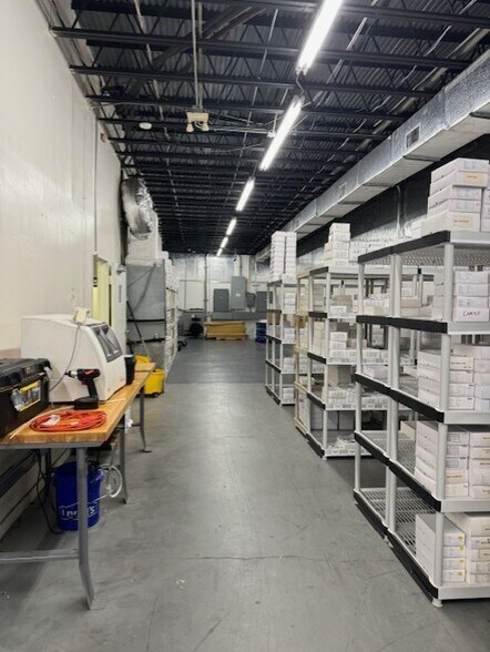 More Photos Of 30798 US Highway 19 N, Palm Harbor Warehouse For Lease