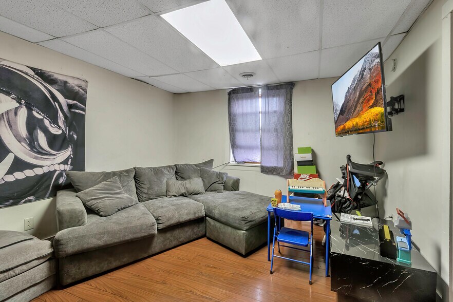 More Photos Of 2302 Main St, Buffalo Storefront Retail Residential For Sale