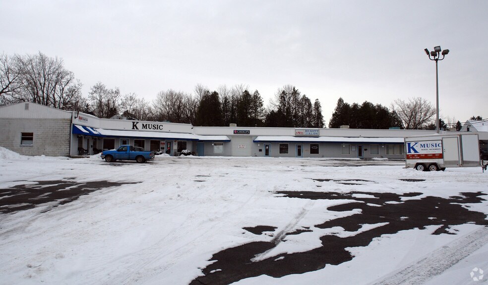 Primary Photo Of 1155 Mohawk St, Utica Storefront For Lease