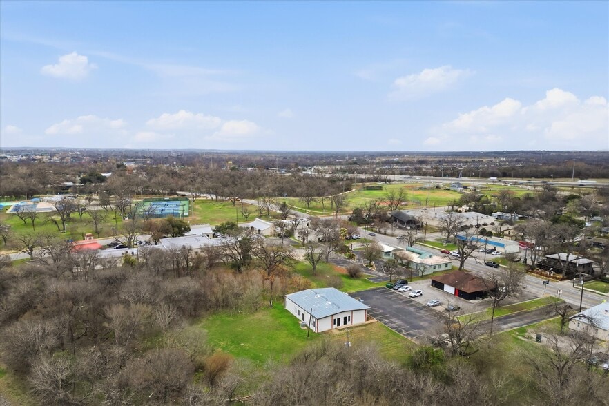 More Photos Of 321 Cheatham St, San Marcos Office For Sale