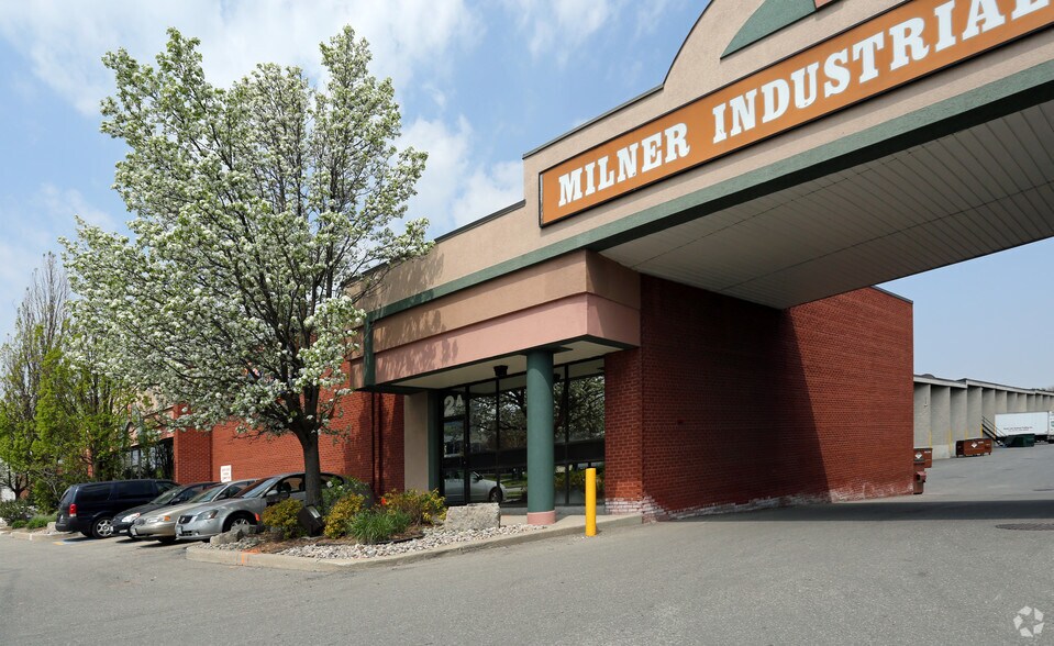 More Photos Of 140 Industrial Av, Carleton Place Industrial For Lease