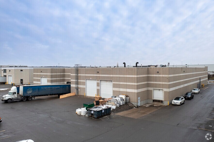 More Photos Of 1290 Creditstone Rd, Vaughan Light Distribution For Sale
