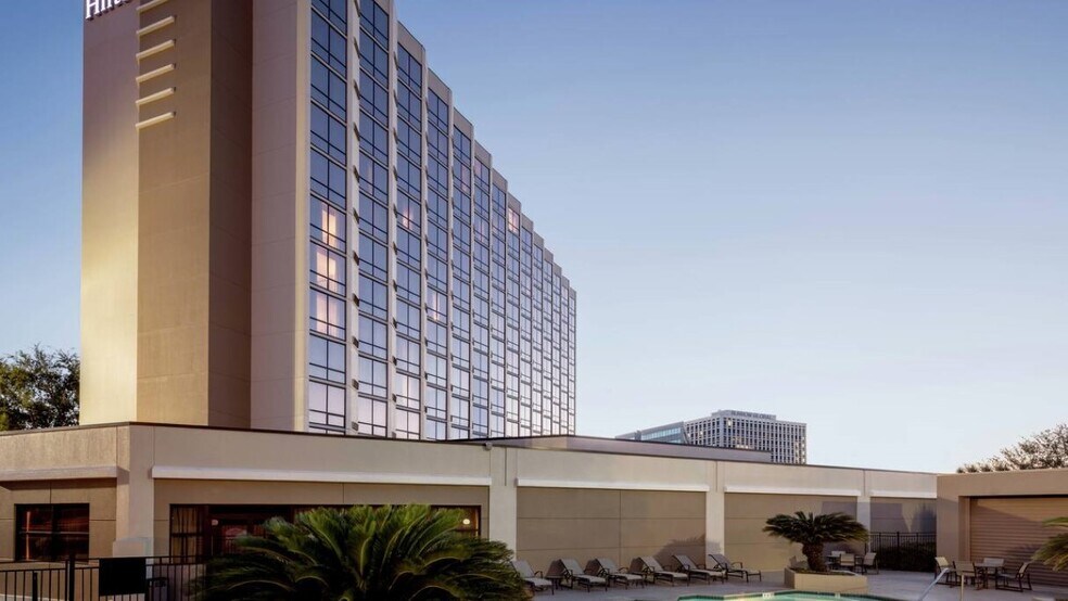 More Photos Of 6780 Southwest Fwy, Houston Multifamily For Sale