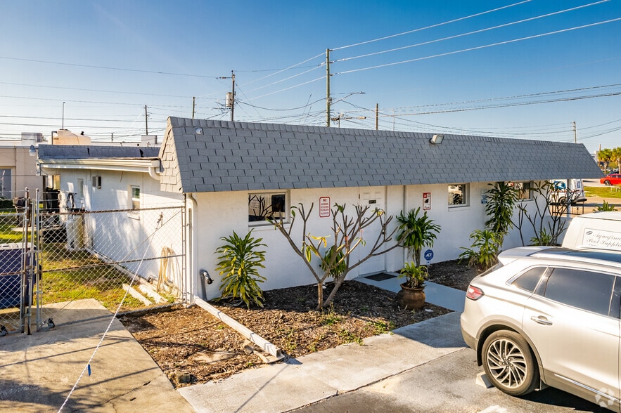 More Photos Of 5146 Marine Pky, New Port Richey Storefront Retail Office For Sale