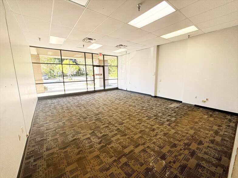 More Photos Of 3025 Ashley Town Center Dr, Charleston Unknown For Lease