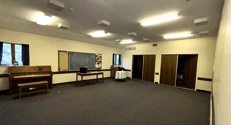 More Photos Of 1566 Middle rd, Oneida Religious Facility For Sale