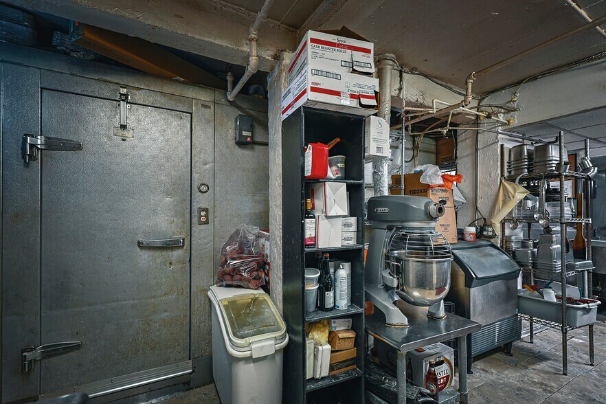 More Photos Of 37 Bowdoin St, Boston Specialty For Sale