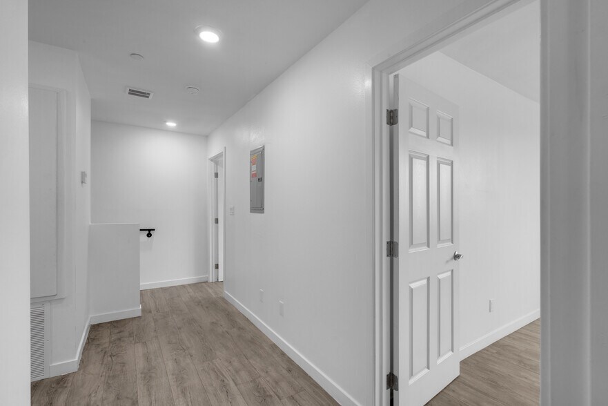 More Photos Of 2042 E El Segundo Blvd, Compton Apartments For Sale