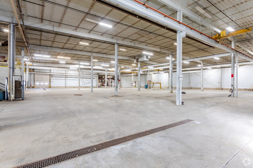 More Photos Of 1400 2nd St SE, Waseca Manufacturing For Sale