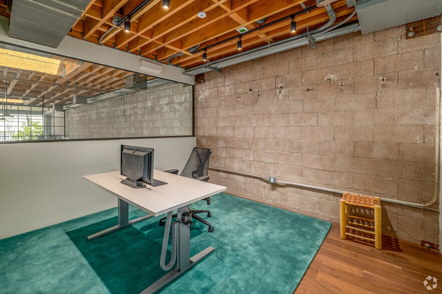 More Photos Of 5872 Smiley Dr, Culver City Loft Creative Space For Lease