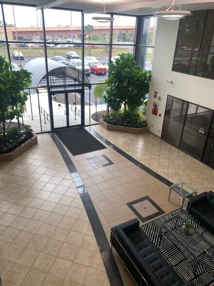 More Photos Of 950 S Winter Park Dr, Casselberry Office For Lease