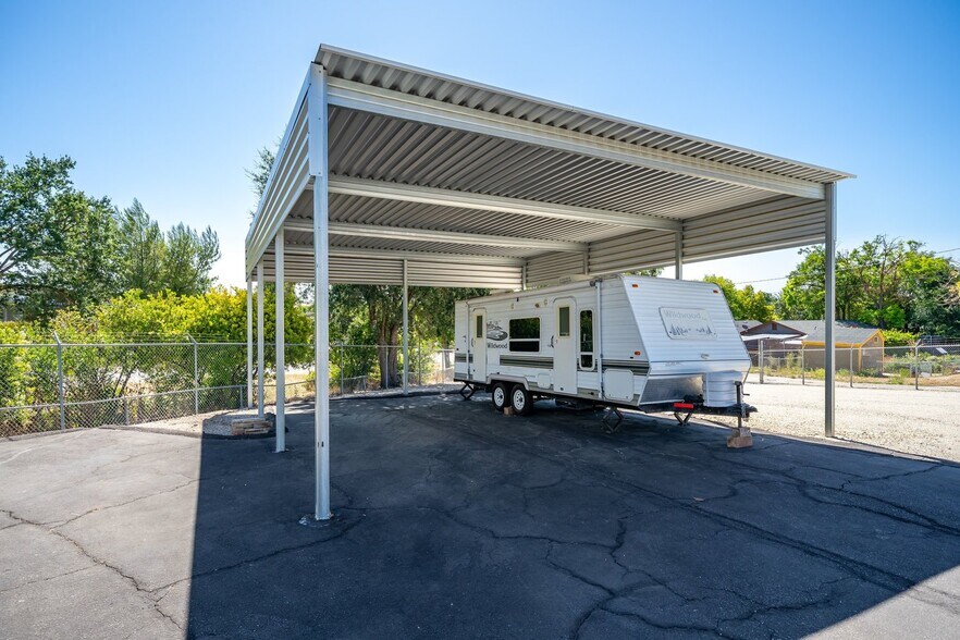 More Photos Of 3724 Oak st, Paso Robles Warehouse For Lease