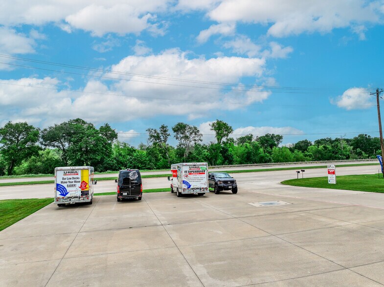 More Photos Of 10941 State Highway 78, Lavon Office For Sale