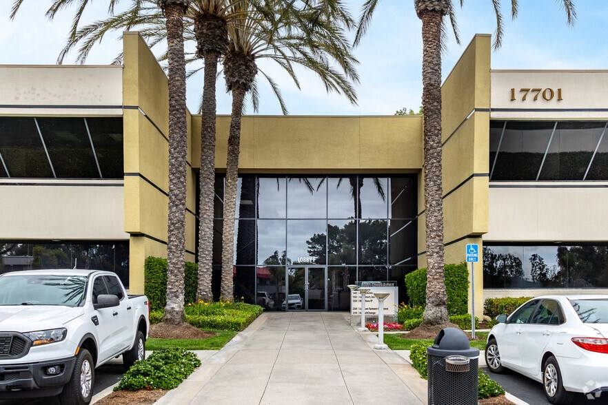 More Photos Of 17701 Cowan, Irvine Office For Sale
