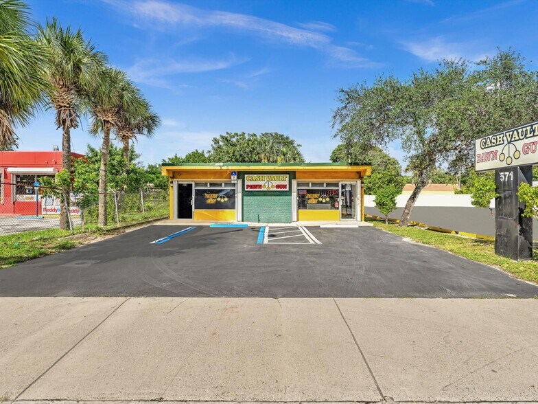 More Photos Of 571-573 SW 27th Ave, Fort Lauderdale Freestanding For Sale