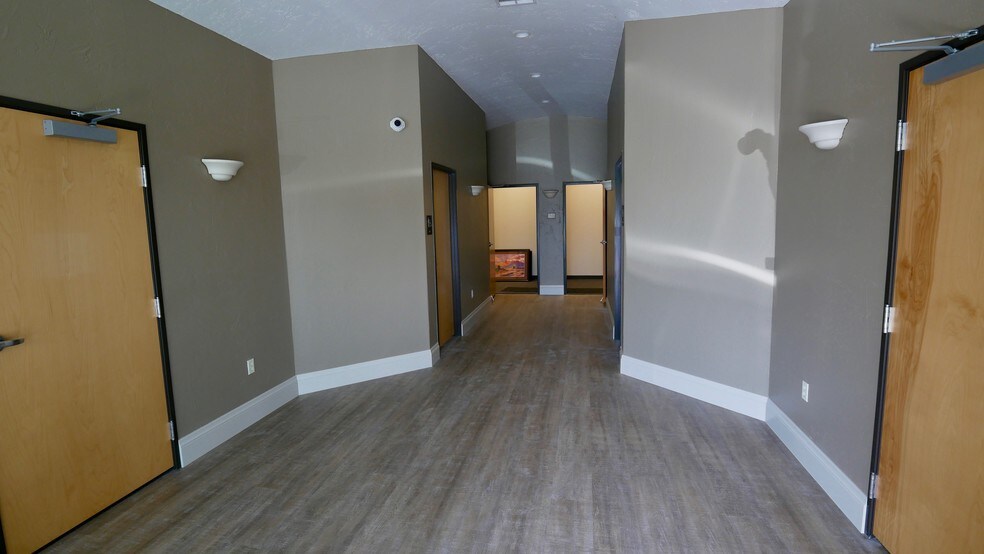 More Photos Of 1002 Marble Heights Dr, Marble Falls Medical For Lease