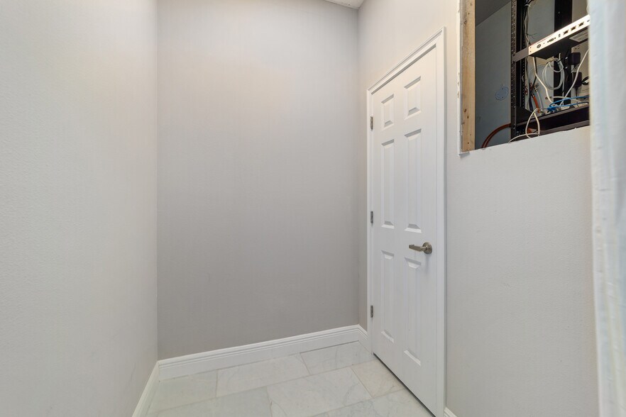 More Photos Of 809 County Road 466, The Villages Medical For Sale